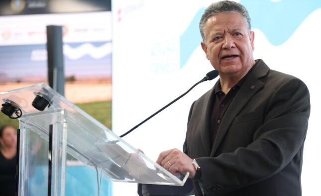 Gobierno de Hidalgo recibe 700 tinacos de Grupo Modelo para familias de Apan