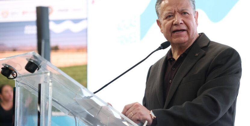 Gobierno de Hidalgo recibe 700 tinacos de Grupo Modelo para familias de Apan