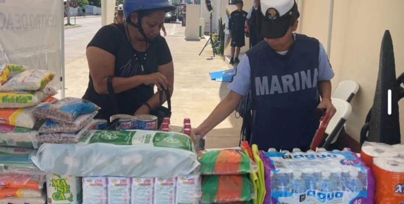 Marinos de la Semar organizan donativos de alimentos y artículos de limpieza para familias afectadas por lluvias.