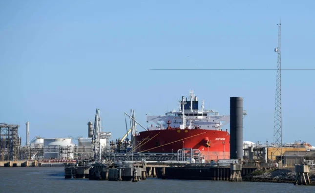 Delcy Rodríguez anuncia inyección de 300 mdd para estabilizar el bolívar tras venta de crudo a EE. UU.