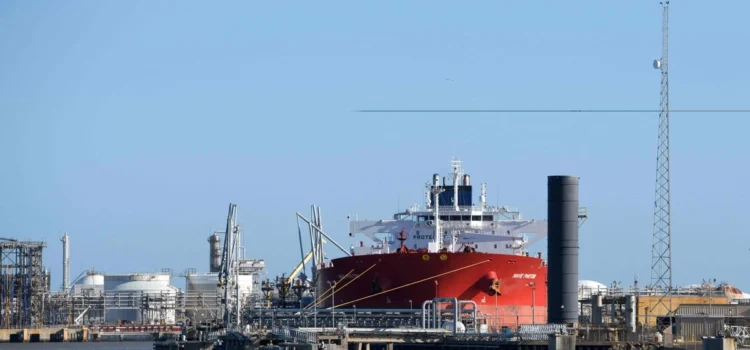 Delcy Rodríguez anuncia inyección de 300 mdd para estabilizar el bolívar tras venta de crudo a EE. UU.